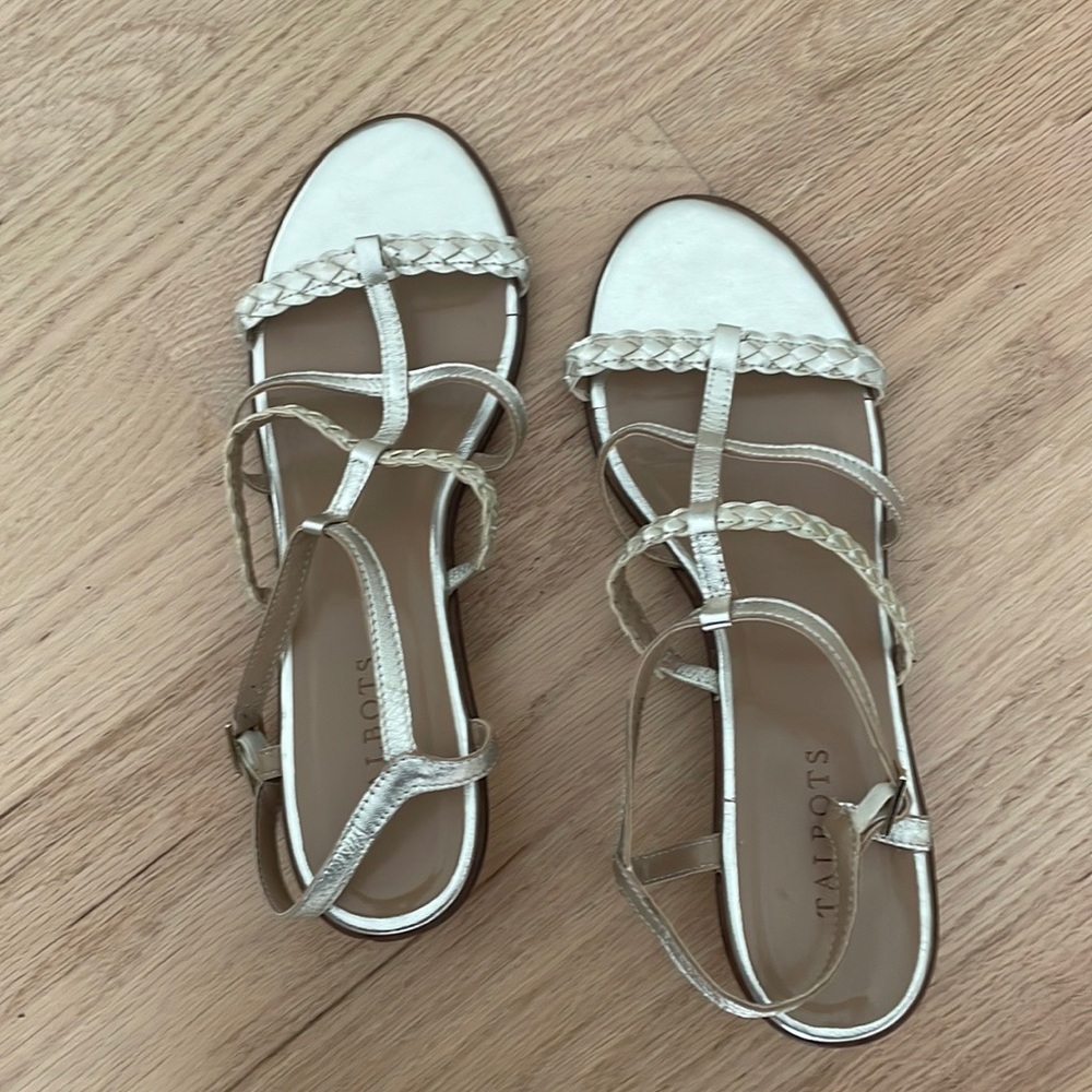 Talbots size 10 subtle gold metallic sandals low heel barely worn